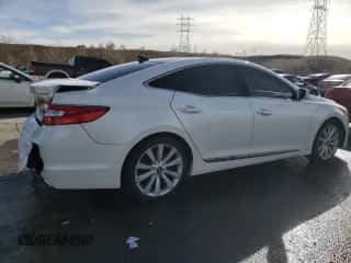 2017 Hyundai Azera Limited z VIN KMHFH4JG0HA581913, wystawiony jako Copart lot #82383294 z przebiegiem 106 947 mil mil oraz Szkoda całkowita • Salvage title. Historia ofert i sprzedaży dostępna na DreamBid. Obrazek 3.