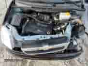 2007 Chevrolet Aveo LS z VIN KL1TD56637B051430, wystawiony jako Copart lot #81585564 z przebiegiem Nie podano mil oraz Nie do naprawy • Non repairable. Historia ofert i sprzedaży dostępna na DreamBid. Obrazek 11.