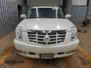 2007 Cadillac Escalade ESV с VIN 1GYFK66887R260456, выставлен на аукционе Copart как лот 81927235 с пробегом 220 524 миль миль и Чистый • Clean title. История ставок и продаж доступна на DreamBid. Изображение 5.