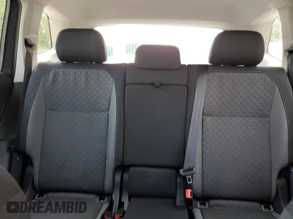 2020 Volkswagen Tiguan S с VIN 3VV0B7AX9LM088368, выставлен на аукционе Copart как лот 70781905 с пробегом 76 891 миль миль и Списание • Salvage title. История ставок и продаж доступна на DreamBid. Изображение 10.