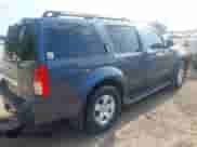 2007 Nissan Pathfinder S z VIN 5N1AR18UX7C608412, wystawiony jako IAAI lot #42531414 z przebiegiem 149 560 mil mil oraz . Historia ofert i sprzedaży dostępna na DreamBid. Obrazek 4.