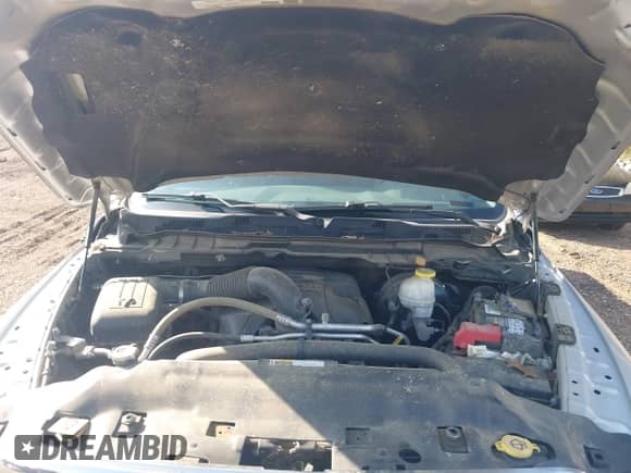 2018 Ram 1500 Big Horn z VIN 1C6RR7LT3JS289366, wystawiony jako IAAI lot #43159203 z przebiegiem 115 237 mil mil oraz . Historia ofert i sprzedaży dostępna na DreamBid. Obrazek 10.