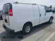2003 Chevrolet Express Cargo z VIN 1GCFG15X031131882, wystawiony jako IAAI lot #42444325 z przebiegiem 250 292 mil mil oraz . Historia ofert i sprzedaży dostępna na DreamBid. Obrazek 4.