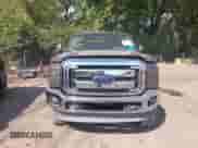 2011 Ford F-250 XL z VIN 1FT7W2BT6BEB18589, wystawiony jako IAAI lot #43122469 z przebiegiem 232 825 mil mil oraz . Historia ofert i sprzedaży dostępna na DreamBid. Obrazek 11.