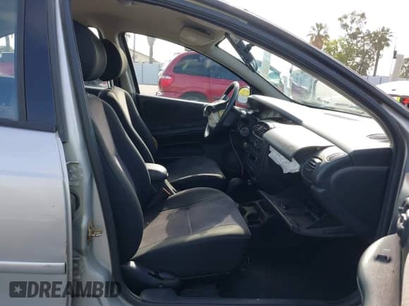 2002 Dodge Neon SE with VIN 1B3AS46C42D563511, listed as a IAAI auction lot 42215964 with 118,783 mi miles and . Bid and sale history available at DreamBid. Image 5.