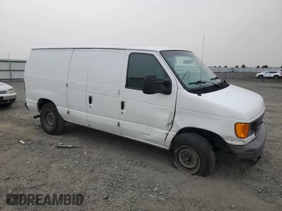 2007 Ford Econoline Cargo Commercial с VIN 1FTNE24W57DB07873, выставлен на аукционе Copart как лот 81800485 с пробегом 146 805 миль миль и Списание • Salvage title. История ставок и продаж доступна на DreamBid. Изображение 4.