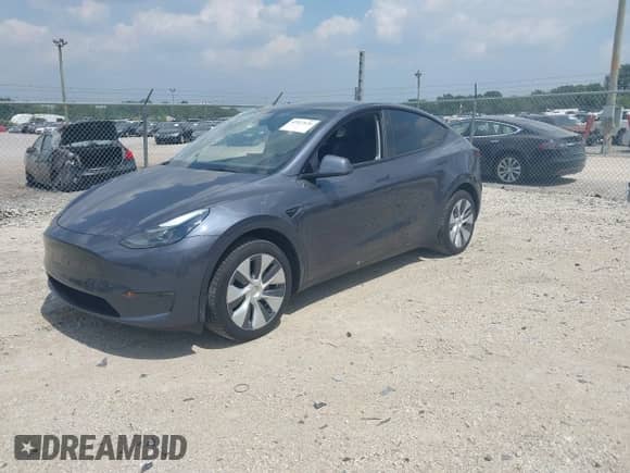 2023 Tesla Model Y Long Range с VIN 7SAYGDEE7PA164500, выставлен на аукционе IAAI как лот 42927626 с пробегом 31 959 миль миль и . История ставок и продаж доступна на DreamBid. Изображение 19.