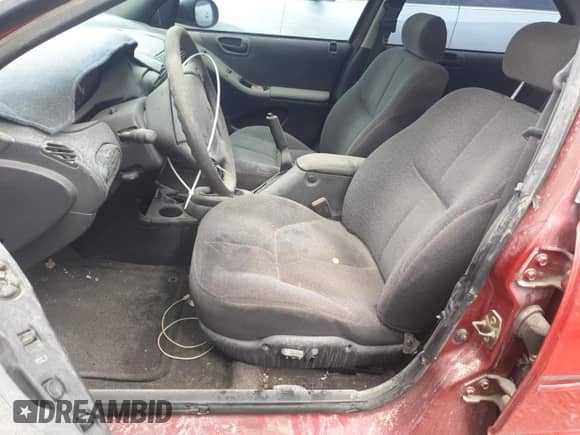 2000 Dodge Stratus SE with VIN 1B3EJ46X5YN246444, listed as a Copart auction lot 84977054 with 159,505 mi miles and Non repairable. Bid and sale history available at DreamBid. Image 7.