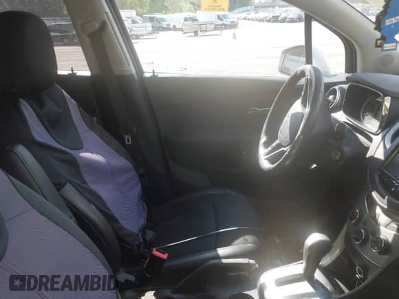 2016 Chevrolet Trax LT с VIN KL7CJLSB5GB631560, выставлен на аукционе IAAI как лот 43389834 с пробегом Не указан миль и . История ставок и продаж доступна на DreamBid. Изображение 5.