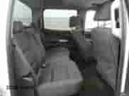 2017 Chevrolet Silverado 1500 LT z VIN 3GCPCREH1HG440762, wystawiony jako Copart lot #86527844 z przebiegiem 238 123 mil mil oraz Szkoda całkowita • Salvage title. Historia ofert i sprzedaży dostępna na DreamBid. Obrazek 10.