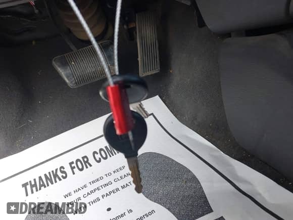 2000 Dodge Neon Highline z VIN 1B3ES46C6YD810831, wystawiony jako IAAI lot #42793862 z przebiegiem Nie podano mil oraz . Historia ofert i sprzedaży dostępna na DreamBid. Obrazek 11.