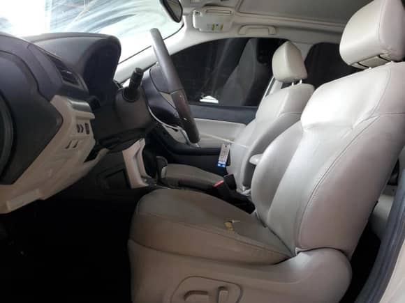 2015 Subaru Forester Touring with VIN JF2SJAWC0FH841843, listed as a Copart auction lot 82286335 with 93,011 mi miles and Salvage title. Bid and sale history available at DreamBid. Image 7.