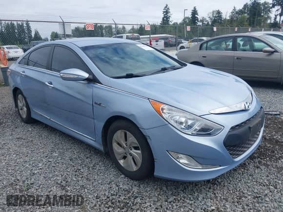 2013 Hyundai Sonata z VIN KMHEC4A42DA076904, wystawiony jako IAAI lot #42703715 z przebiegiem 115 380 mil mil oraz . Historia ofert i sprzedaży dostępna na DreamBid. Obrazek 6.