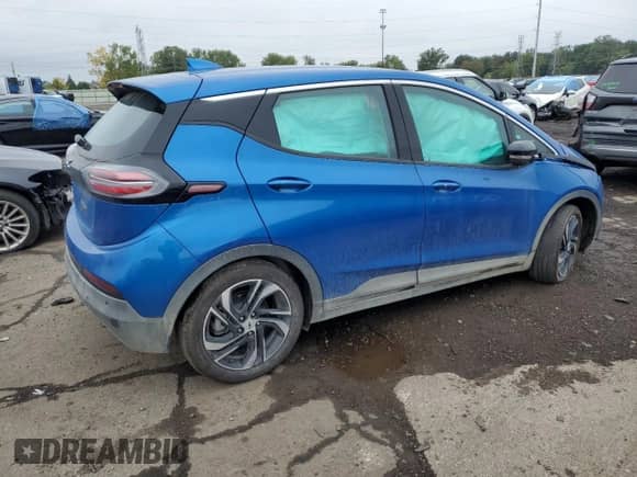 2023 Chevrolet Bolt EV 2LT z VIN 1G1FX6S07P4155789, wystawiony jako Copart lot #69790773 z przebiegiem 5 305 mil mil oraz . Historia ofert i sprzedaży dostępna na DreamBid. Obrazek 3.