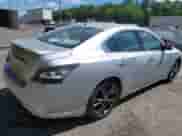 2014 Nissan Maxima SV z VIN 1N4AA5AP6EC470295, wystawiony jako IAAI lot #42551564 z przebiegiem 191 814 mil mil oraz . Historia ofert i sprzedaży dostępna na DreamBid. Obrazek 4.