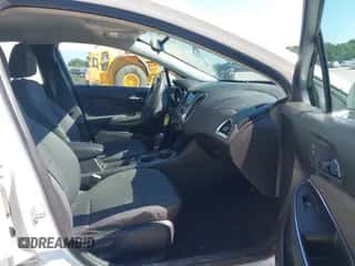 2019 Chevrolet Cruze LT с VIN 1G1BE5SM8K7109946, выставлен на аукционе IAAI как лот 42982626 с пробегом 183 601 миль миль и . История ставок и продаж доступна на DreamBid. Изображение 5.