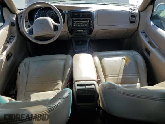 2001 Ford Explorer with VIN 1FMDU64P21UB11722, listed as a Copart auction lot 57425525 with 116,938 mi miles and Salvage title. Bid and sale history available at DreamBid. Image 8.