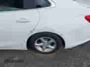 2018 Chevrolet Malibu LS z VIN 1G1ZB5ST7JF277595, wystawiony jako IAAI lot #43289380 z przebiegiem 62 729 mil mil oraz . Historia ofert i sprzedaży dostępna na DreamBid. Obrazek 18.