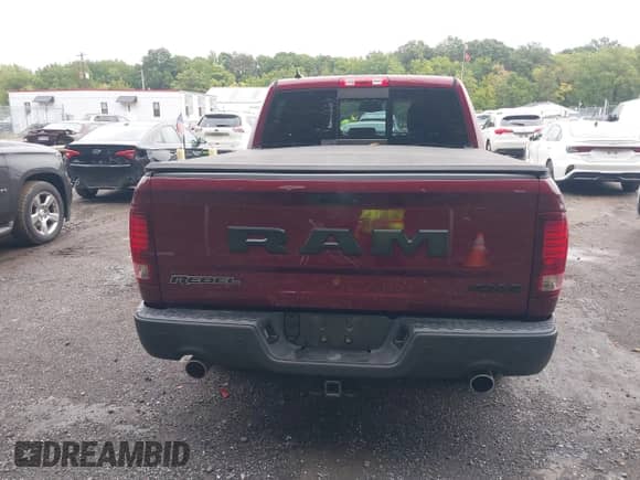 2017 Ram 1500 Rebel z VIN 1C6RR7YT5HS756984, wystawiony jako IAAI lot #43209057 z przebiegiem 113 169 mil mil oraz . Historia ofert i sprzedaży dostępna na DreamBid. Obrazek 16.