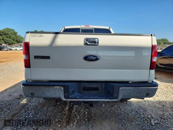 2008 Ford F-150 XLT с VIN 1FTPW12V08FA94806, выставлен на аукционе Copart как лот 84546565 с пробегом 232 068 миль миль и Списание • Salvage title. История ставок и продаж доступна на DreamBid. Изображение 6.