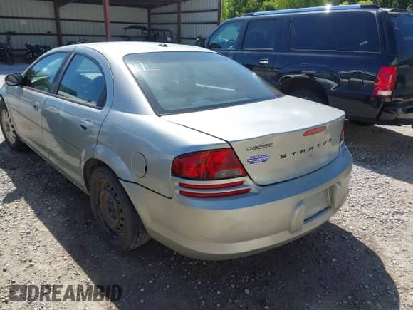 2006 Dodge Stratus SXT with VIN 1B3EL46X36N289039, listed as a IAAI auction lot 42716049 with 210,631 mi miles and . Bid and sale history available at DreamBid. Image 3.