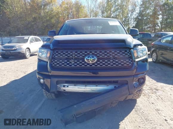 2020 Toyota Tundra SR с VIN 5TFUY5F14LX892921, выставлен на аукционе IAAI как лот 43393983 с пробегом 76 776 миль миль и . История ставок и продаж доступна на DreamBid. Изображение 12.