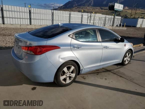 2013 Hyundai Elantra GLS with VIN KMHDH4AE2DU529648, listed as a Copart auction lot 86259915 with 127,397 mi miles and Clean title. Bid and sale history available at DreamBid. Image 3.