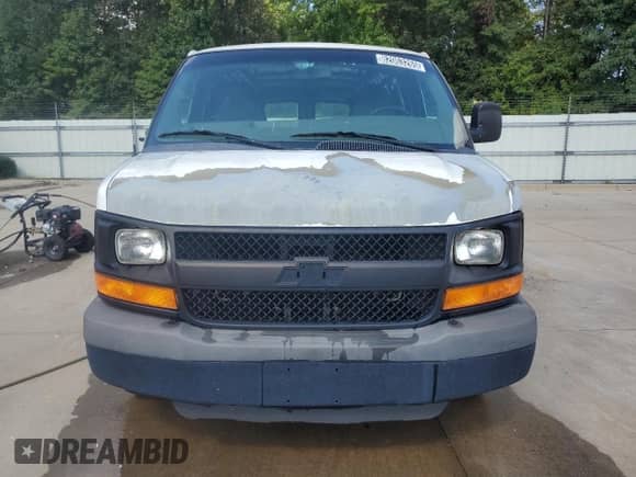 2012 Chevrolet Express Cargo z VIN 1GCZGTCG9C1203125, wystawiony jako Copart lot #82063265 z przebiegiem 269 107 mil mil oraz Czysty tytuł • Clean title. Historia ofert i sprzedaży dostępna na DreamBid. Obrazek 5.