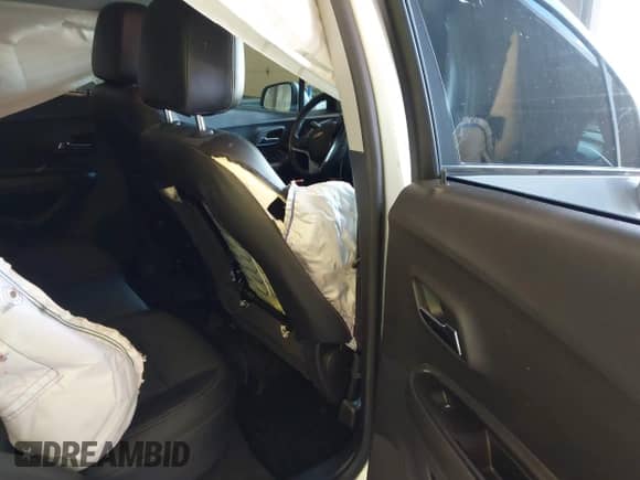 2019 Chevrolet Trax LT с VIN KL7CJLSB3KB831796, выставлен на аукционе IAAI как лот 43118898 с пробегом 120 151 миль миль и . История ставок и продаж доступна на DreamBid. Изображение 8.