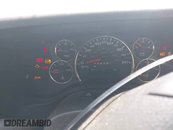 2015 Chevrolet Express Cargo with VIN 1GCWGGCFXF1121507, listed as a IAAI auction lot 42788130 with 207,237 mi miles and . Bid and sale history available at DreamBid. Image 7.