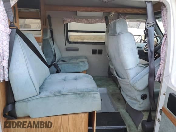 1996 Dodge RAM z VIN 2B6KB31Y1TK140252, wystawiony jako Copart lot #47581245 z przebiegiem 55 815 mil mil oraz Szkoda całkowita • Salvage title. Historia ofert i sprzedaży dostępna na DreamBid. Obrazek 11.