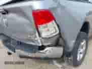 2022 Ram 1500 Big Horn z VIN 1C6RRFFG3NN258356, wystawiony jako IAAI lot #42181879 z przebiegiem 72 696 mil mil oraz . Historia ofert i sprzedaży dostępna na DreamBid. Obrazek 6.