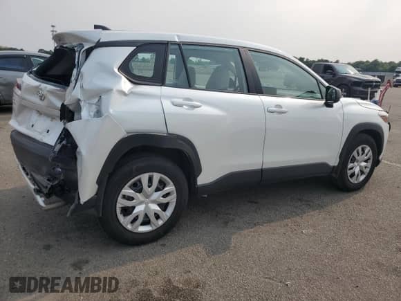 2024 Toyota Corolla Cross L with VIN 7MUAAABGXRV112077, listed as a Copart auction lot 67723795 with 13,365 mi miles and Salvage title. Bid and sale history available at DreamBid. Image 3.