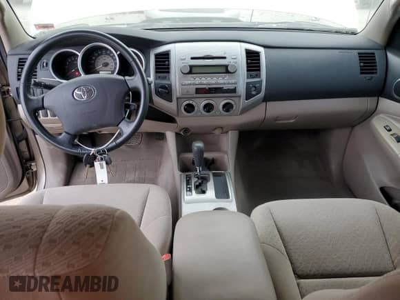 2005 Toyota Tacoma z VIN 5TEUU42N75Z113067, wystawiony jako Copart lot #75220034 z przebiegiem 123 653 mil mil oraz Szkoda całkowita • Salvage title. Historia ofert i sprzedaży dostępna na DreamBid. Obrazek 8.