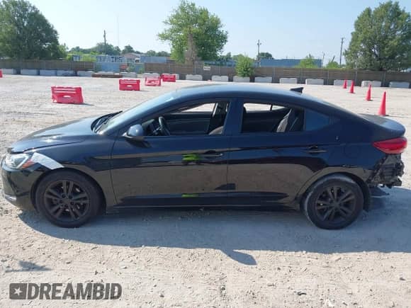 2018 Hyundai Elantra SEL с VIN 5NPD84LF6JH251367, выставлен на аукционе IAAI как лот 42949180 с пробегом 134 955 миль миль и . История ставок и продаж доступна на DreamBid. Изображение 14.