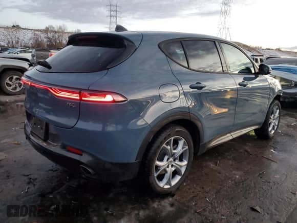 2024 Dodge Hornet R/T Plus z VIN ZACPDFDW0R3A22888, wystawiony jako Copart lot #42756115 z przebiegiem 14 846 mil mil oraz Szkoda całkowita • Salvage title. Historia ofert i sprzedaży dostępna na DreamBid. Obrazek 3.