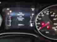 2019 Jeep Compass Altitude z VIN 3C4NJCBB5KT615720, wystawiony jako IAAI lot #42148757 z przebiegiem 205 016 mil mil oraz . Historia ofert i sprzedaży dostępna na DreamBid. Obrazek 7.