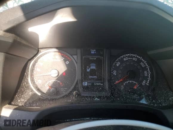 2023 Toyota Tacoma SR with VIN 3TYRX5GN6PT072981, listed as a Copart auction lot 80721535 with 32,949 mi miles and Salvage title. Bid and sale history available at DreamBid. Image 9.