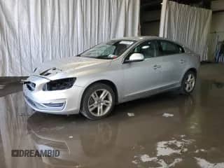 2015 Volvo S60 T5 Platinum с VIN YV1612TM2F2353008, выставлен на аукционе Copart как лот 69185513 с пробегом 70 403 миль миль и . История ставок и продаж доступна на DreamBid. Изображение 1.