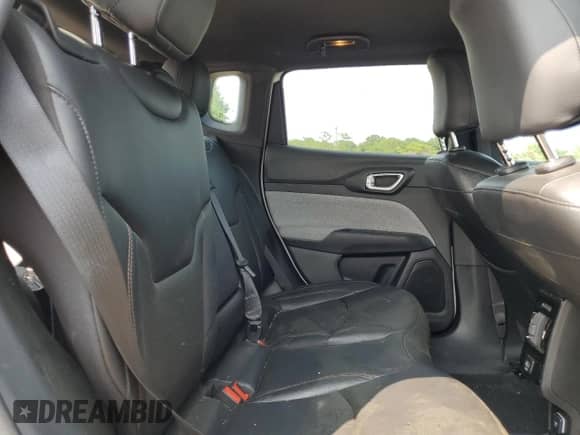 2024 Jeep Compass Latitude Lux с VIN 3C4NJDFN5RT150215, выставлен на аукционе Copart как лот 59351175 с пробегом 11 295 миль миль и Списание • Salvage title. История ставок и продаж доступна на DreamBid. Изображение 10.