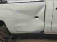 2017 Chevrolet Silverado 2500HD Work Truck z VIN 1GC0CUEGXHZ300303, wystawiony jako IAAI lot #42063764 z przebiegiem 204 714 mil mil oraz . Historia ofert i sprzedaży dostępna na DreamBid. Obrazek 17.