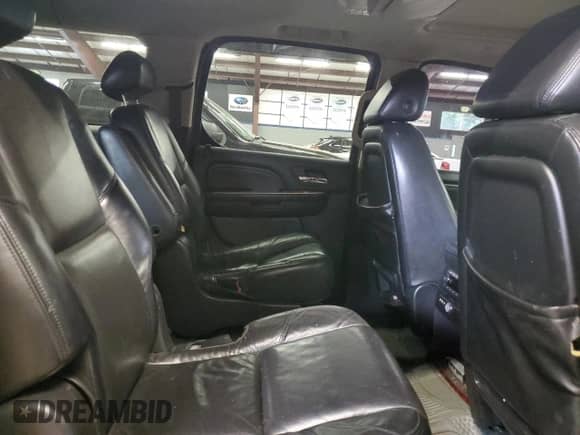 2008 Cadillac Escalade ESV with VIN 1GYFK66828R136233, listed as a Copart auction lot 65292385 with 176,225 mi miles and Clean title. Bid and sale history available at DreamBid. Image 11.