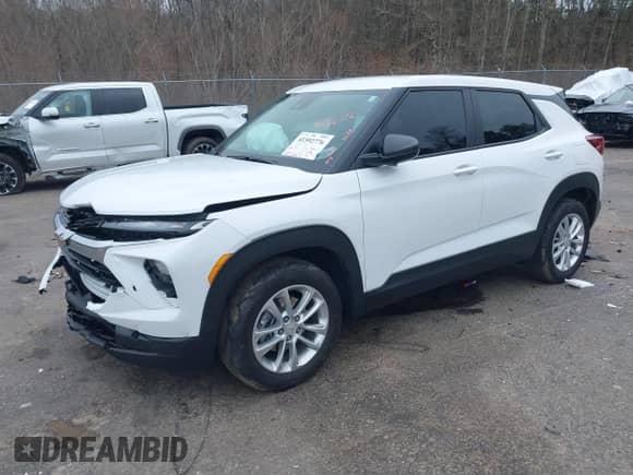 2024 Chevrolet TrailBlazer LS with VIN KL79MMS23RB080183, listed as a IAAI auction lot 41592776 with 25,701 mi miles and . Bid and sale history available at DreamBid. Image 2.