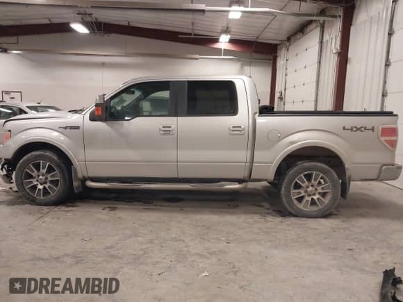 2014 Ford F-150 XLT с VIN 1FTFW1E64EFA57057, выставлен на аукционе IAAI как лот 41433598 с пробегом 215 515 миль миль и . История ставок и продаж доступна на DreamBid. Изображение 14.