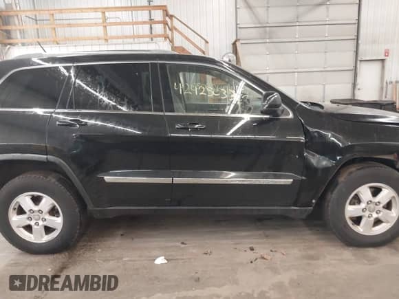 2011 Jeep Grand Cherokee Laredo с VIN 1J4RR4GGXBC687619, выставлен на аукционе IAAI как лот 42425033 с пробегом 157 036 миль миль и . История ставок и продаж доступна на DreamBid. Изображение 14.