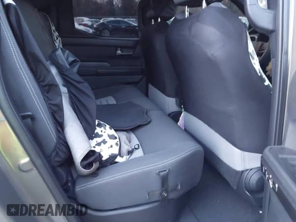 2024 Toyota Tacoma SR5 with VIN 3TMLB5JN9RM046175, listed as a IAAI auction lot 41006597 with 6,139 mi miles and . Bid and sale history available at DreamBid. Image 8.