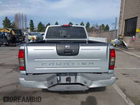 2003 Nissan Frontier XE z VIN 1N6DD26T63C436421, wystawiony jako IAAI lot #41551766 z przebiegiem 217 194 mil mil oraz . Historia ofert i sprzedaży dostępna na DreamBid. Obrazek 16.