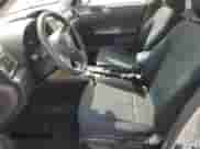 2011 Subaru Forester X z VIN JF2SHABC6BH768151, wystawiony jako Copart lot #55144155 z przebiegiem 101 689 mil mil oraz Czysty tytuł • Clean title. Historia ofert i sprzedaży dostępna na DreamBid. Obrazek 7.