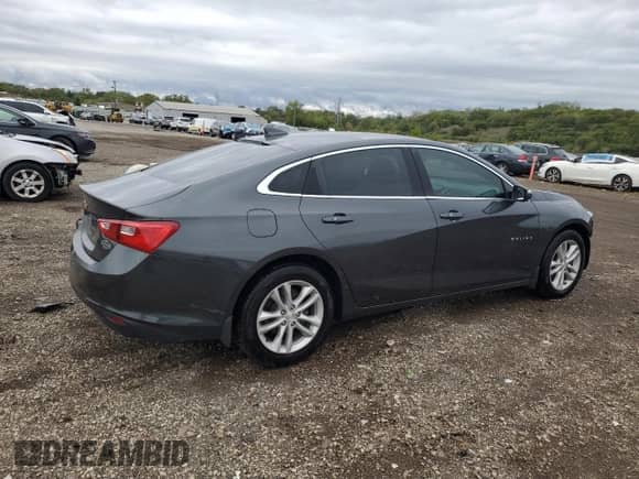 2016 Chevrolet Malibu LT z VIN 1G1ZE5ST3GF266500, wystawiony jako Copart lot #84473465 z przebiegiem 126 027 mil mil oraz Szkoda całkowita • Salvage title. Historia ofert i sprzedaży dostępna na DreamBid. Obrazek 3.