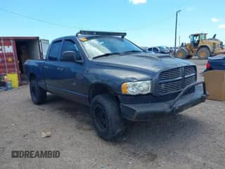 2003 Dodge 1500 ST z VIN 1D7HU18D43S219823, wystawiony jako IAAI lot #42767445 z przebiegiem 273 444 mil mil oraz . Historia ofert i sprzedaży dostępna na DreamBid. Obrazek 1.